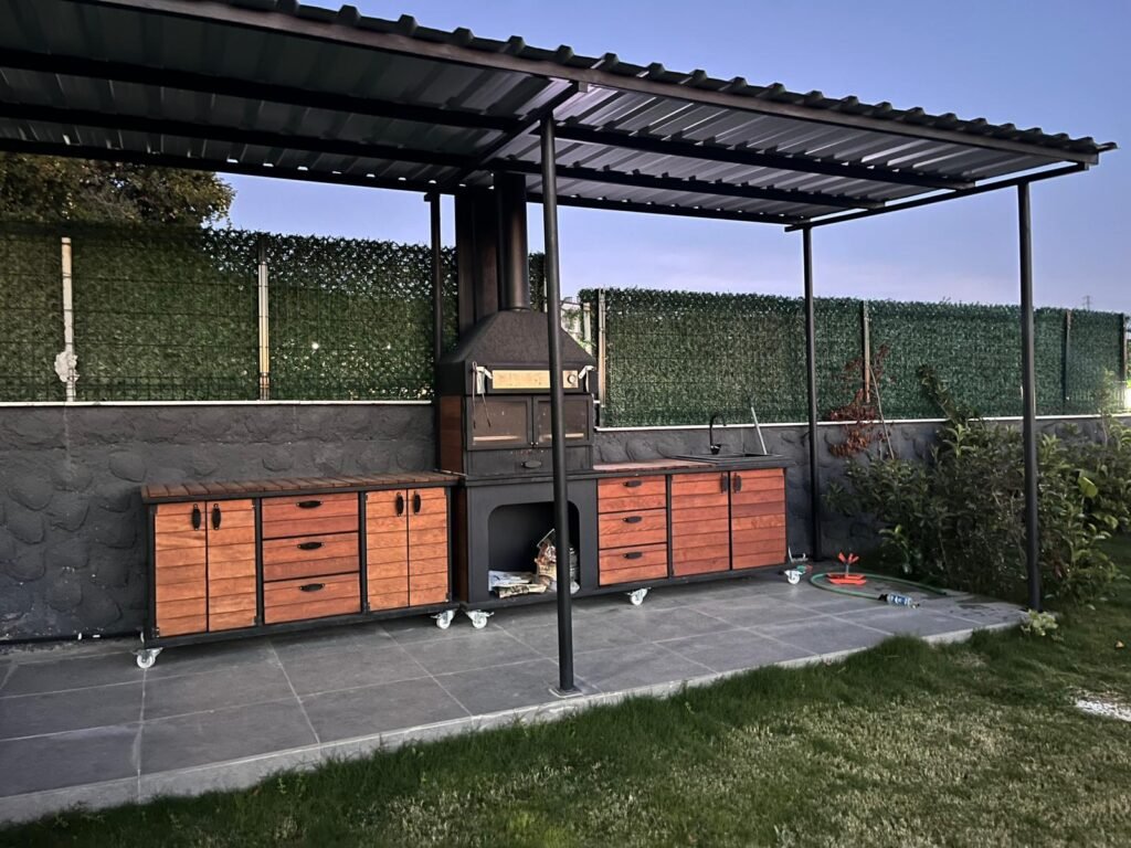 Batı Şömine- Barbekü